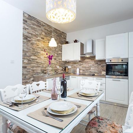 Apartment Perunika Zadar Eksteriør bilde